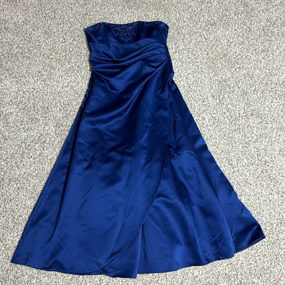 royal blue prom dress